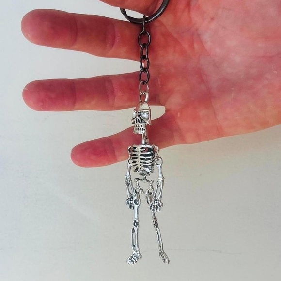 Silver Skeleton Keychain - Picture 2 of 5